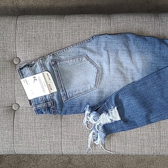 KanCan distressed skinny jeans - Picture 2 of 3